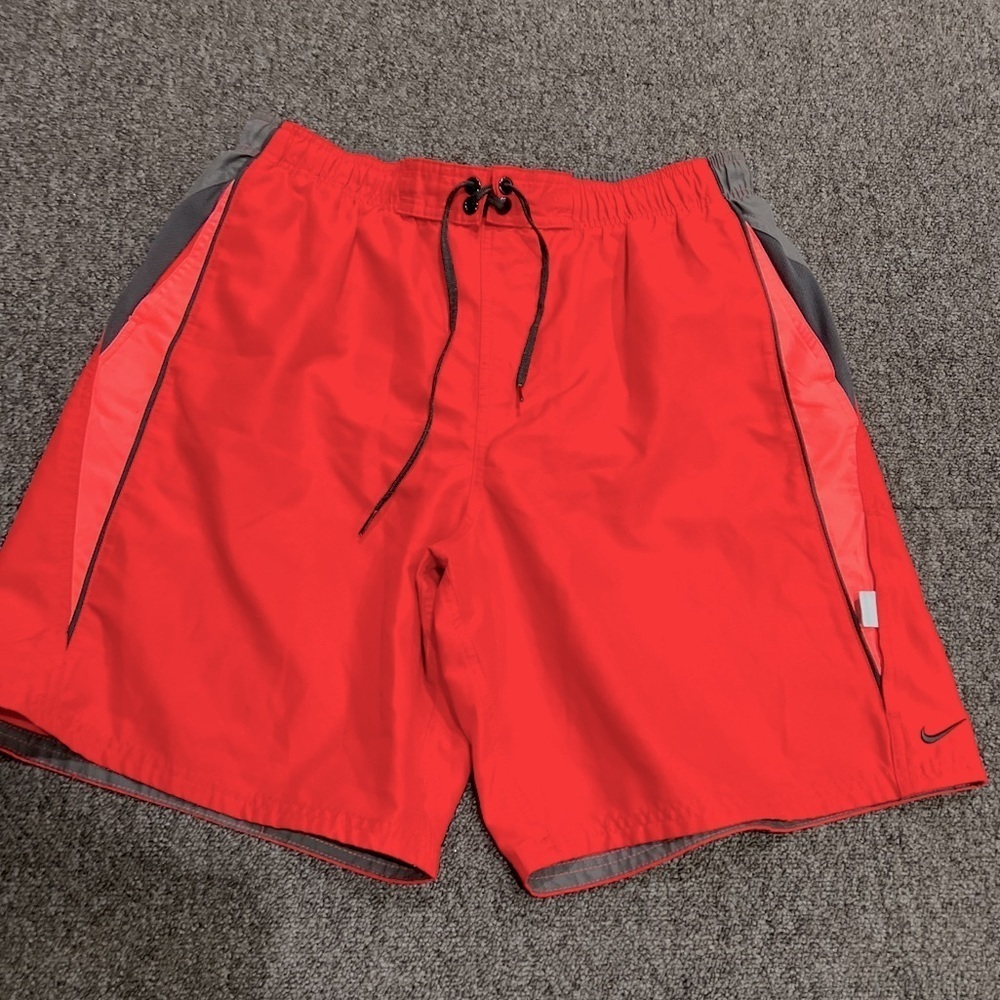 Nike Repel Contend swim Volley Trunks red Shorts XL